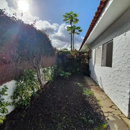 Cozy And Intimate In 度假居